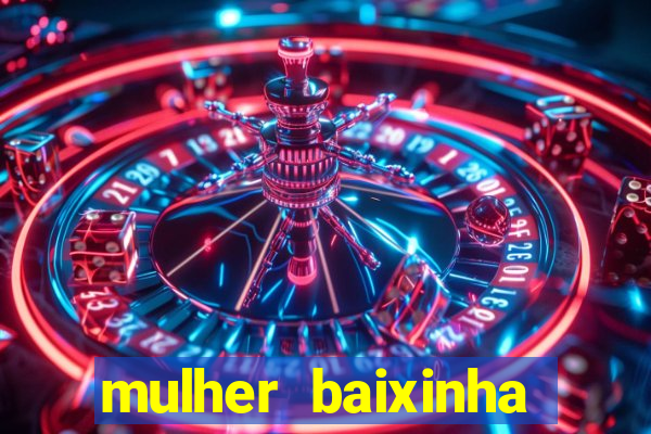 mulher baixinha transando com homens altos