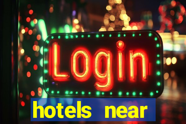 hotels near hollywood casino