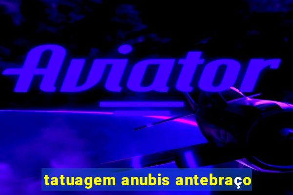 tatuagem anubis antebraço